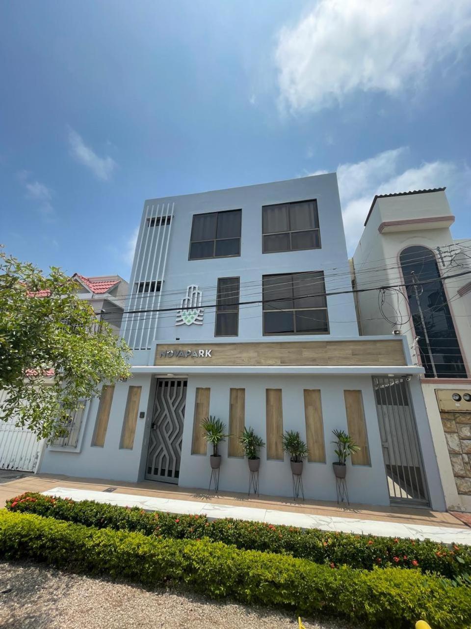 Novapark Kennedy Hotel Guayaquil Exterior foto
